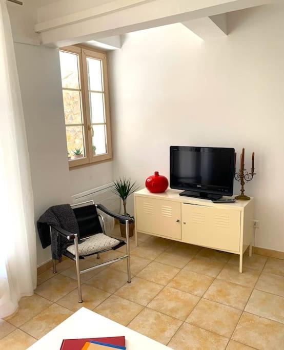 Joli T2 Jardin, Entre Mer/Verdon Salernes Kültér fotó